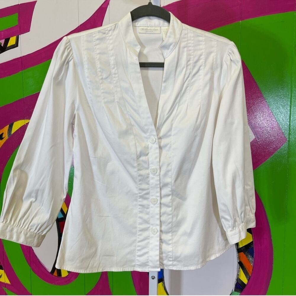 Worthington Stretch, White Dressy Button Down Blouse. Size 4. Excellent cond!